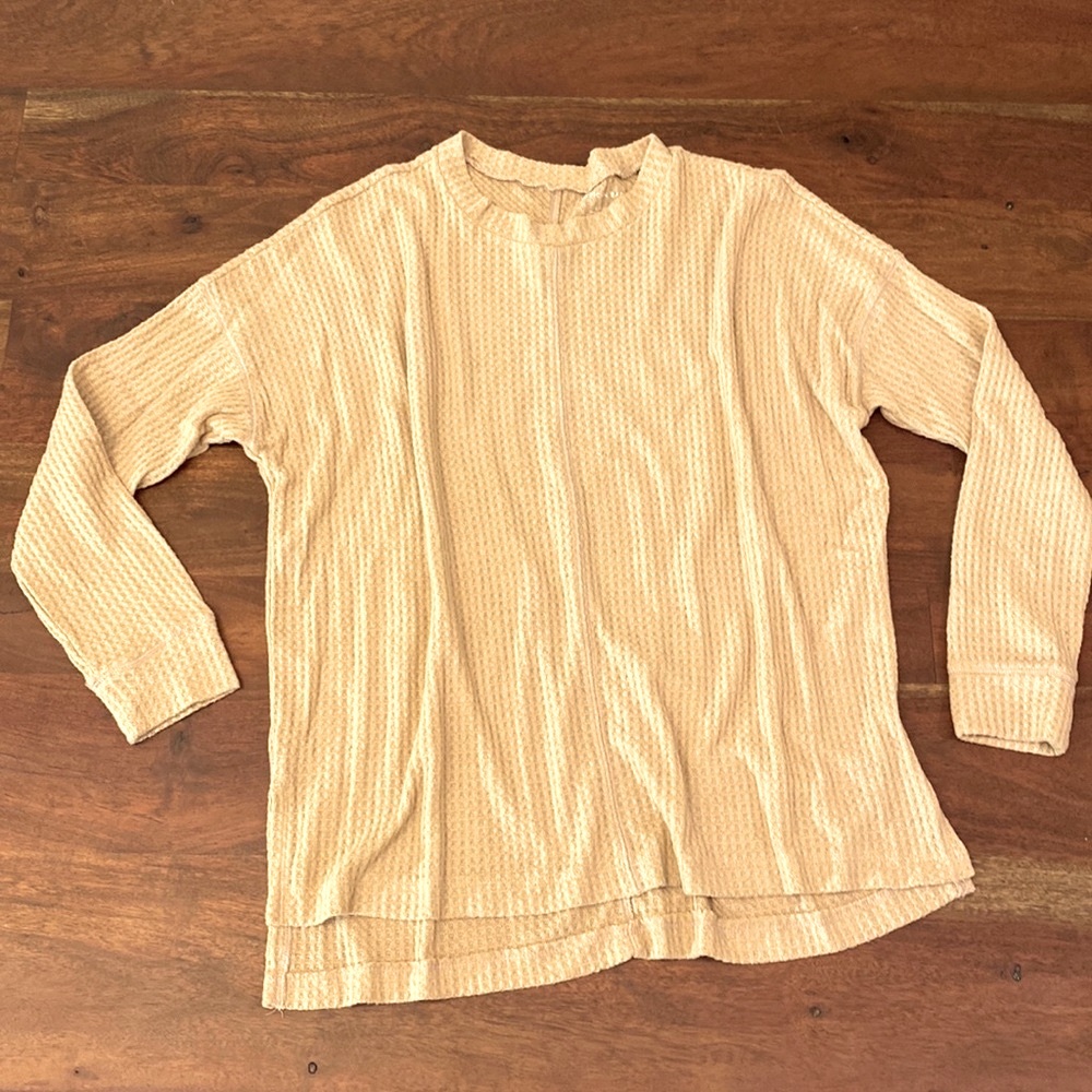 American Eagle camel, small waffle, textured sweater
